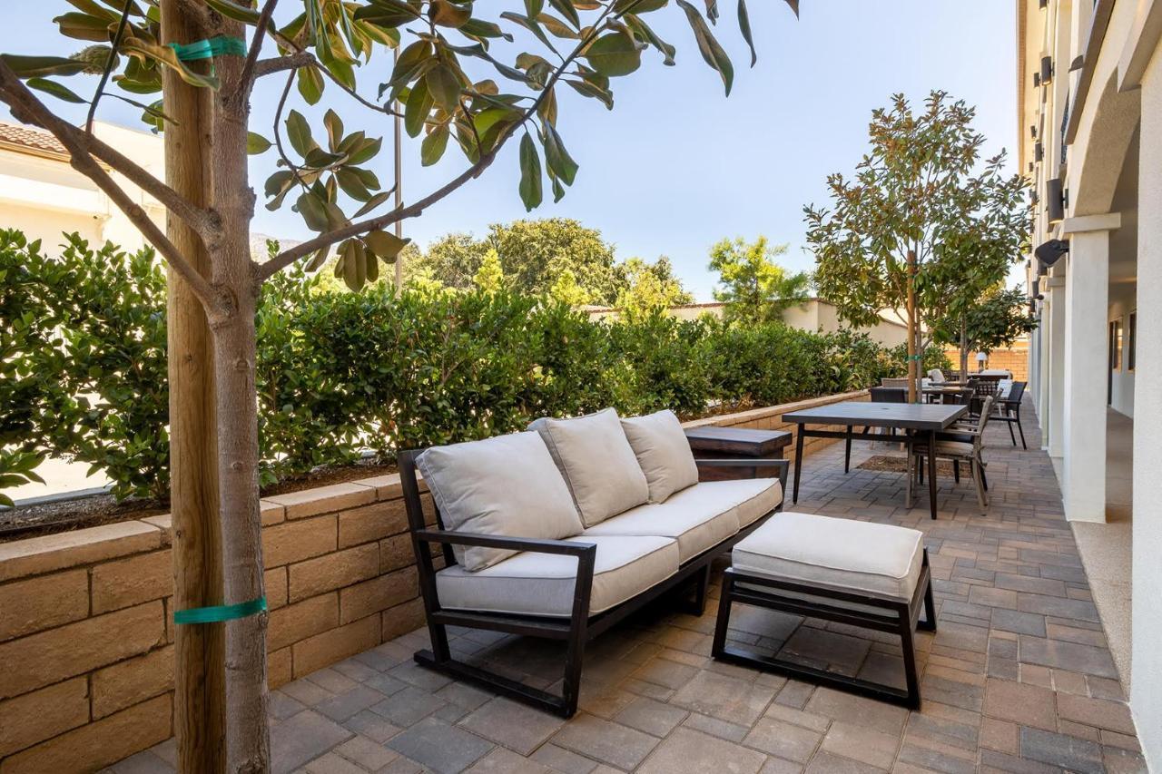 Hotel Huntington Duarte Exterior photo